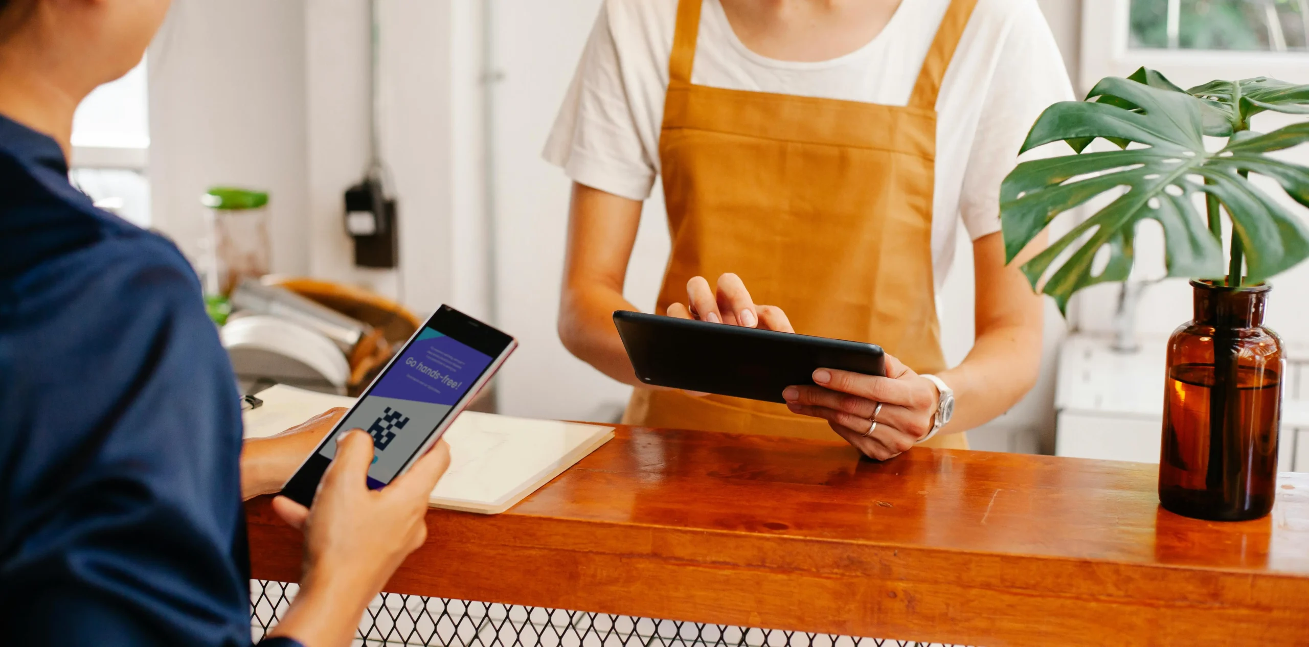 Barkod okuyuculardan medikal cihazlara, market terazilerinden yazarkasalara ve güvenlik kartlarından çok şubeli işletmelerin güvenli VPN ağ altyapılarına kadar tam kapsamlı yazılım-donanım entegrasyonu sağlıyoruz.